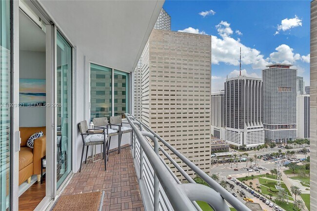 Building Photo - 335 S Biscayne Blvd