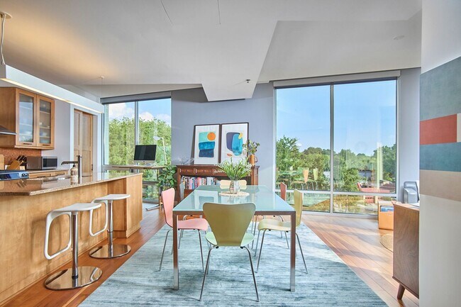 Building Photo - Effortless Downtown Living in the Heart of...