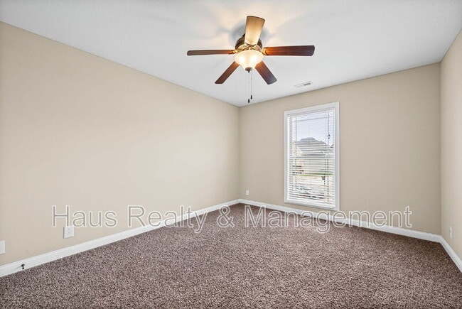 Building Photo - 1725 Autumnwood Blvd