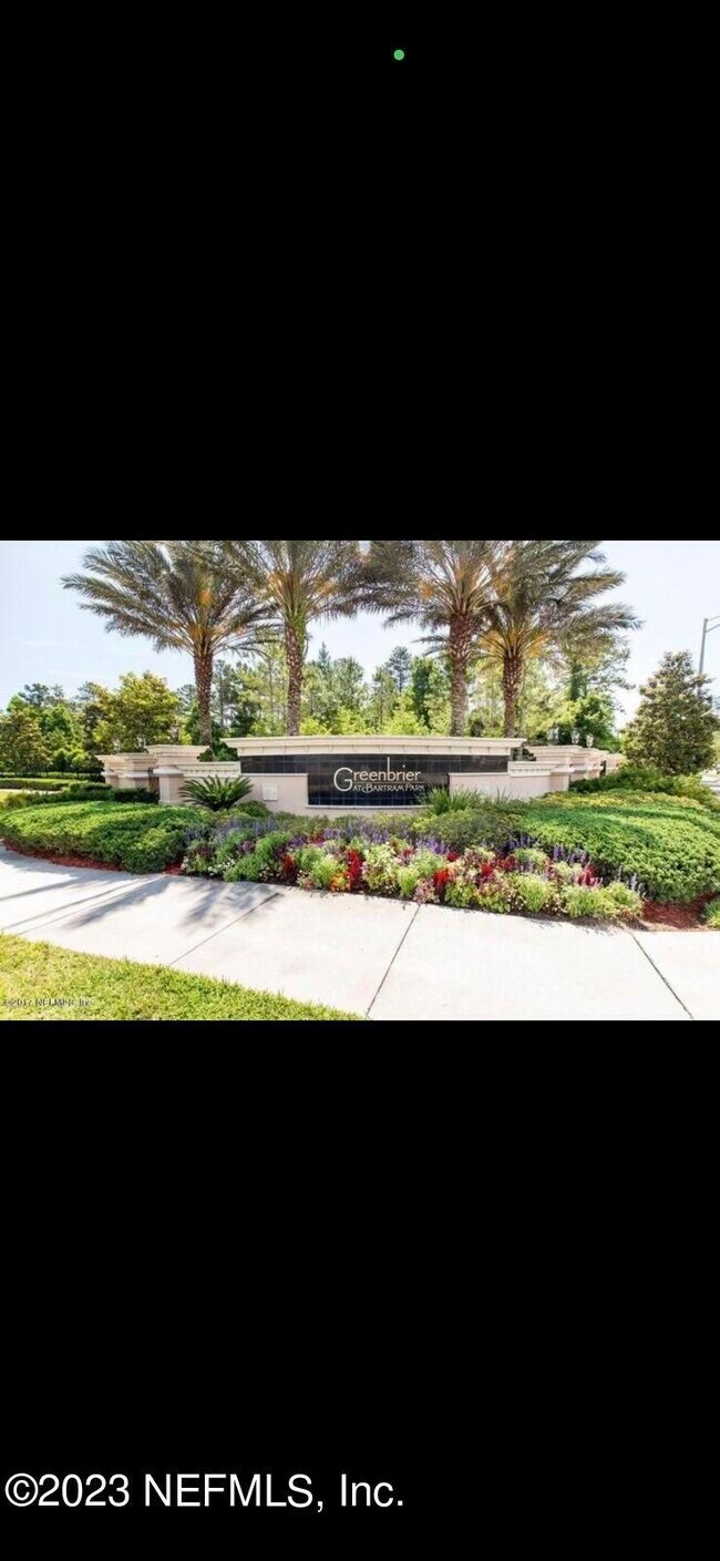 Building Photo - 6801 Roundleaf Dr