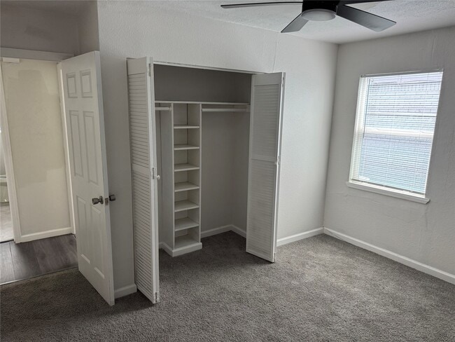 Building Photo - 4215 Botany Ln