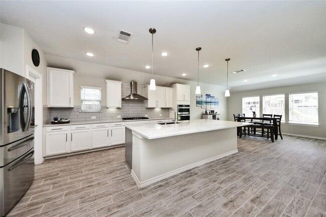 Building Photo - 25119 Sundance Park Ln