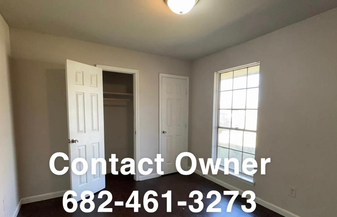 Building Photo - 3302 Charriton Dr