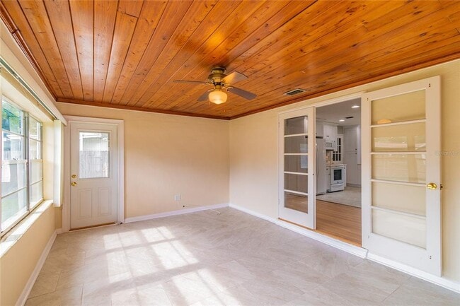 Building Photo - 4511 S Cameron Ave