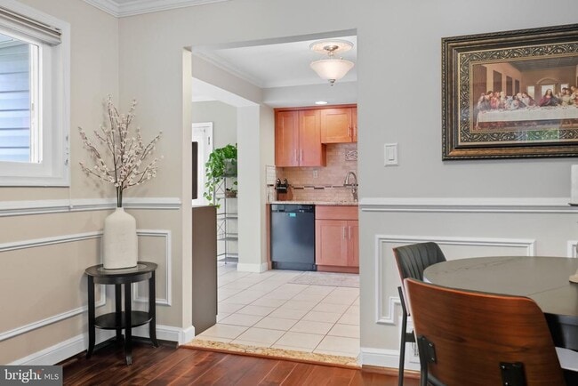 Building Photo - 7137 Murray Ln