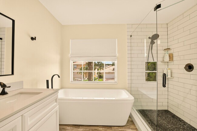 Building Photo - 7630 Topiary Ave
