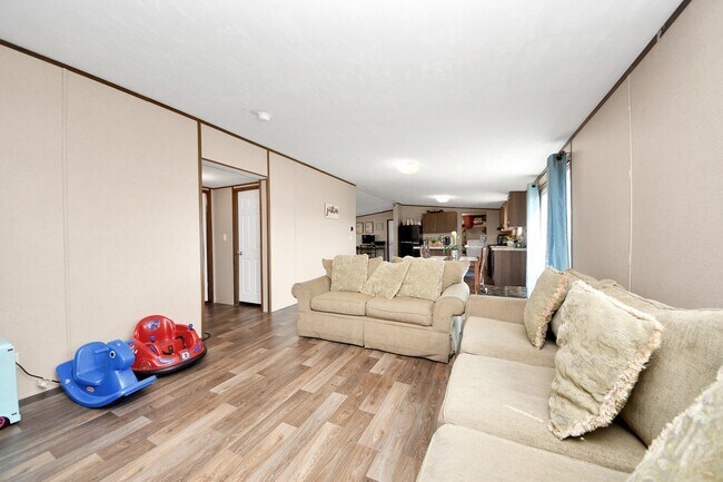 Building Photo - 1416 Rd 5601