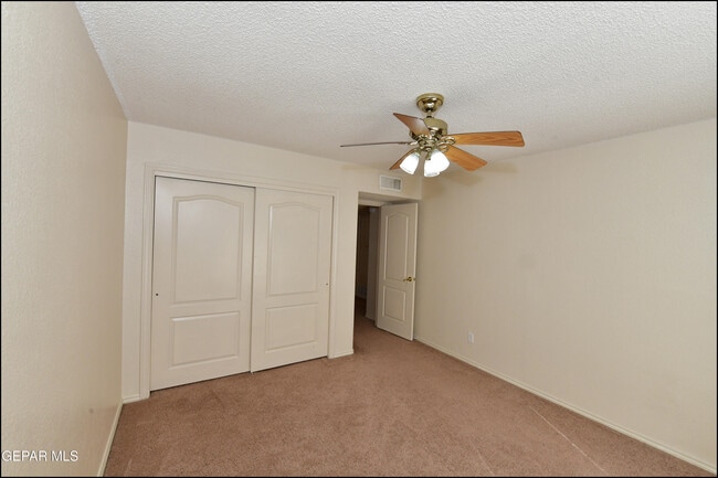 Building Photo - 6553 Brisa Del Mar Dr