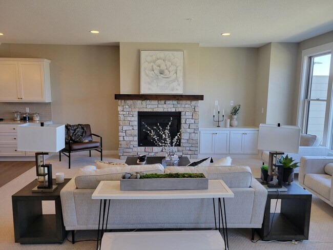 Building Photo - Executive Luxury Rentals
