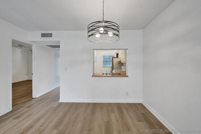 Building Photo - 9470 Poinciana Pl