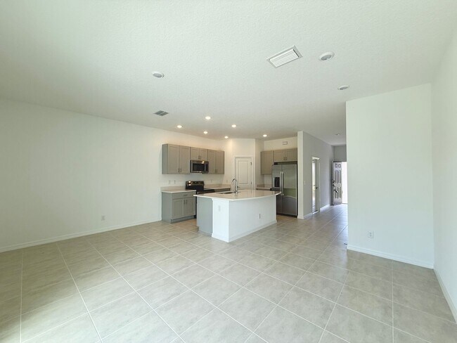 Building Photo - One Month Free Move In Special! New - Neve...