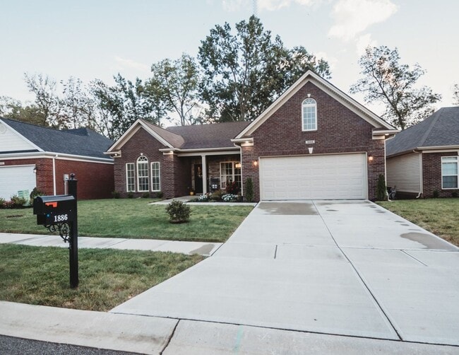 Building Photo - Fall in Love with this home!!!