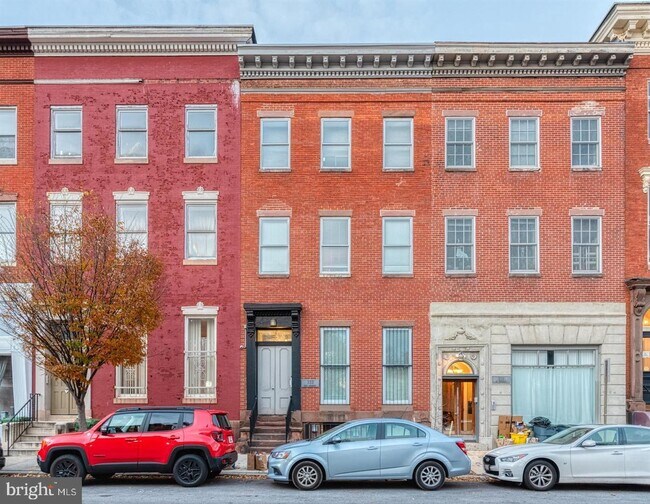 Building Photo - 222 W Monument St