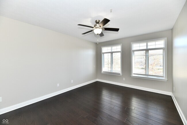 Building Photo - 8555 One W Dr