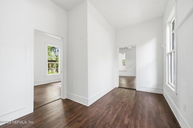 Building Photo - 2344 W 18th St