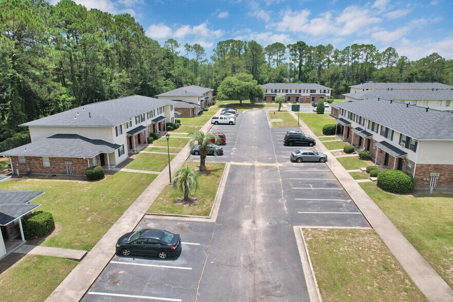 The Retreat at 5700 5700 Altama Ave Brunswick GA 31525 Apartment Finder