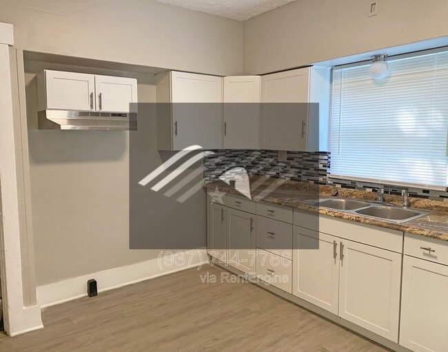 Building Photo - 2141 Philadelphia Dr