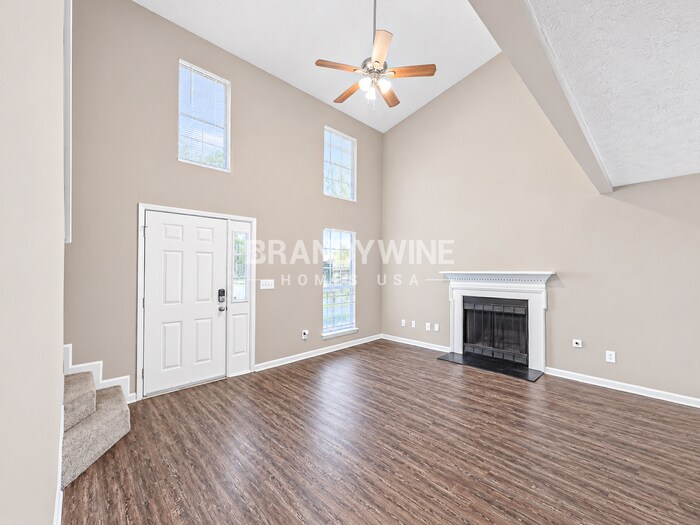 Building Photo - 3031 Kenville Ln