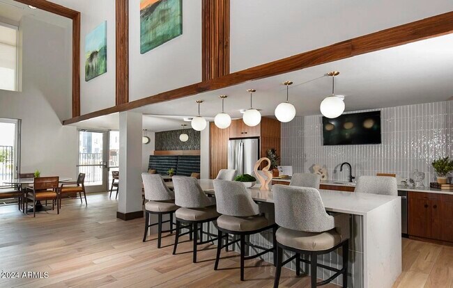 Building Photo - 7750 W Encanto Blvd