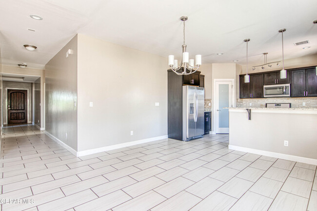 Building Photo - 14700 Harry Flournoy Ave