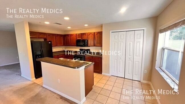 Building Photo - 331 Freedom's Ring Dr