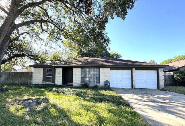 Primary Photo - 22611 Braken Carter Ln