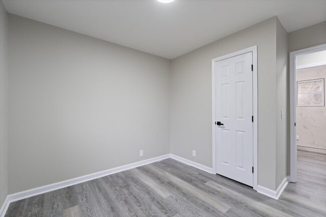 Building Photo - 2589 Bethwood Dr