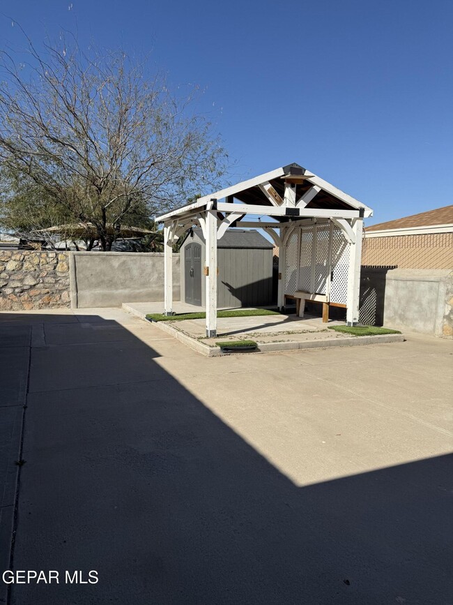 Building Photo - 3245 Nederland Ln