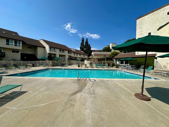 Building Photo - 2 Bedroom Condo in Mission Valley!