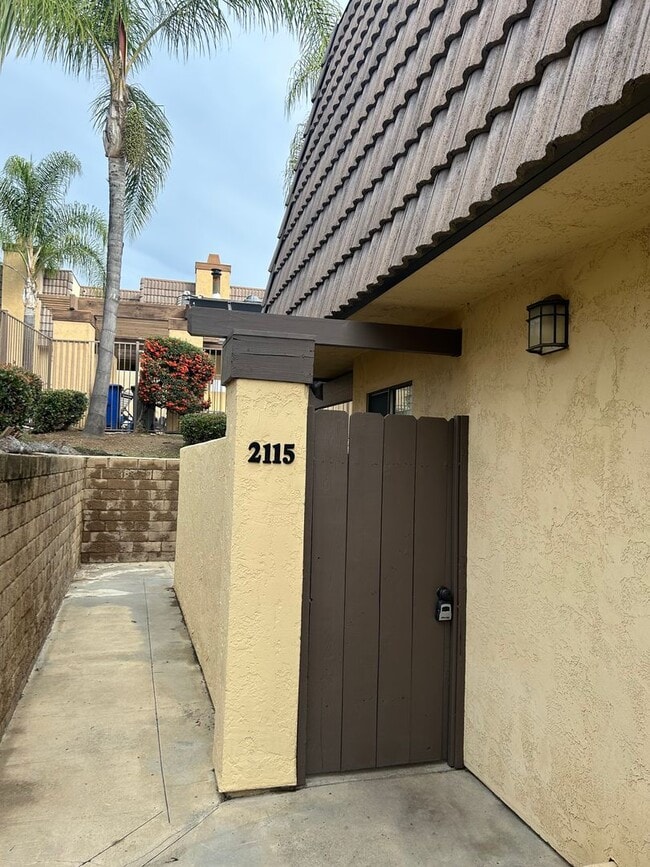 Building Photo - Alpine Glen Place