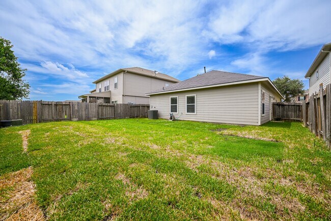 Building Photo - 20915 Penny Rock Ct