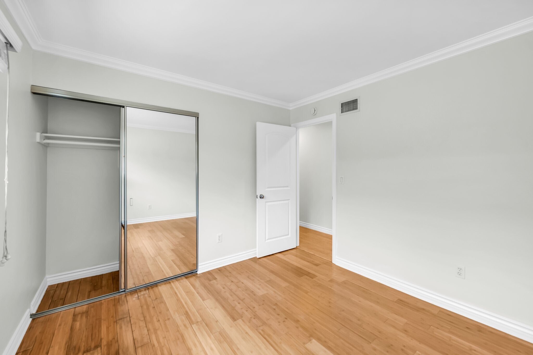 Building Photo - 13004 Lull St