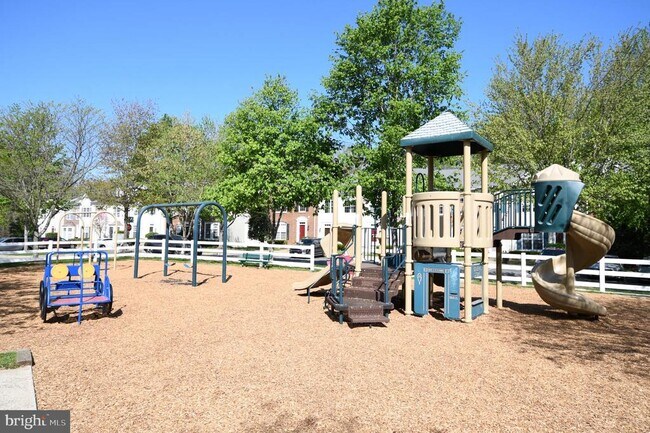 Building Photo - 13955 Lullaby Rd