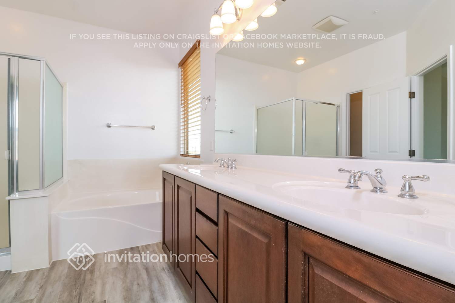 Building Photo - 13373 S 186th Dr