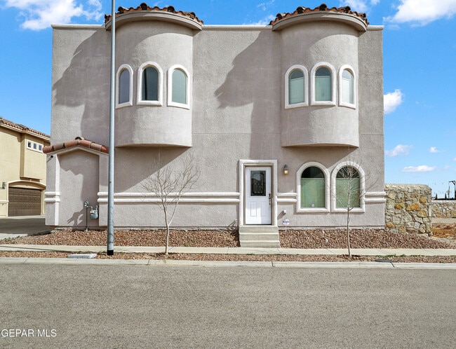 Primary Photo - 12237 Gaudi Wy
