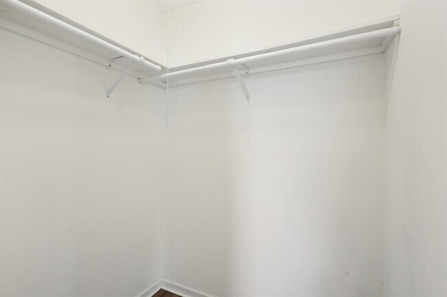 Building Photo - 3212 Wavecrest St