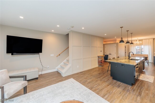Building Photo - 29 Ashbourne Dr