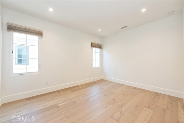 Building Photo - 108 Statura