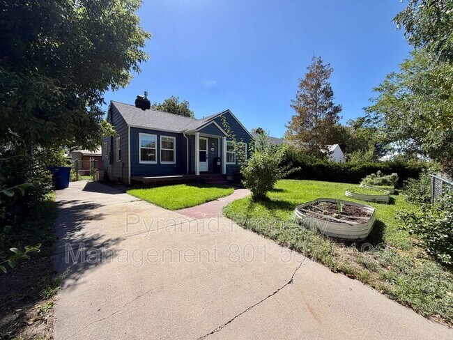 Building Photo - 262 Browning Ave