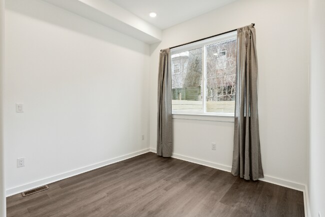 Building Photo - 2020 N 18th St