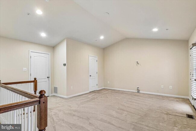Building Photo - 1004 Red Clover Rd