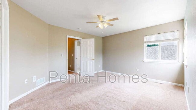 Building Photo - 826 Glenwall Dr