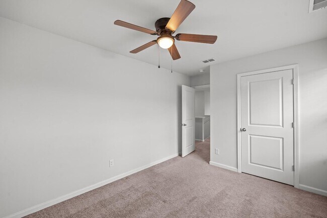 Building Photo - 72 Knotty Ct