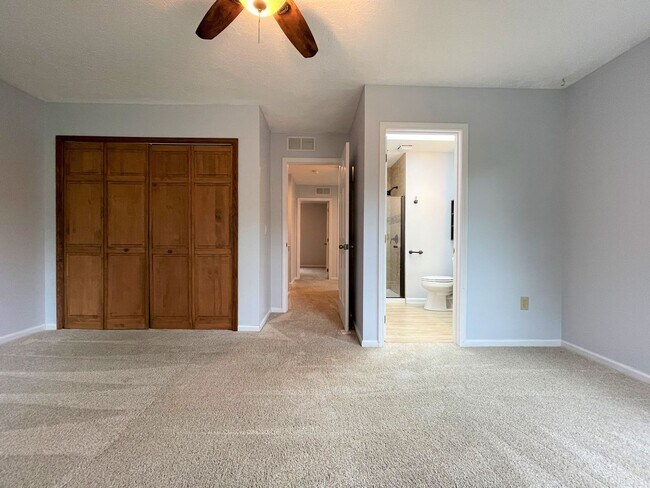 Building Photo - 6908 Gullway Bay Dr