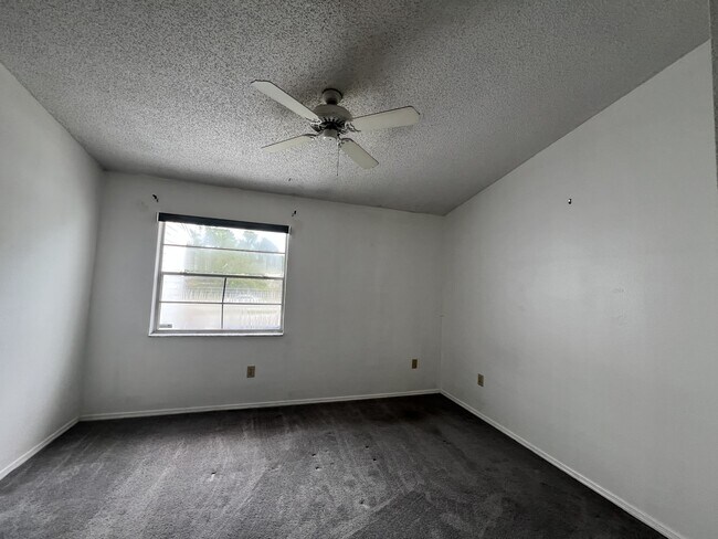 Building Photo - 3356 Fox Hunt Dr