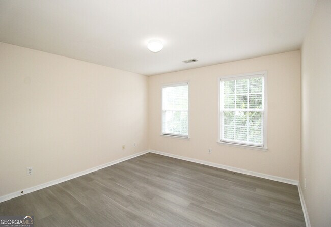 Building Photo - 8155 Cavendish Pl