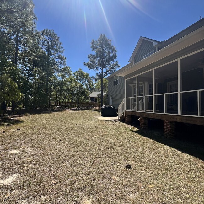 Building Photo - 88 Dove Trail