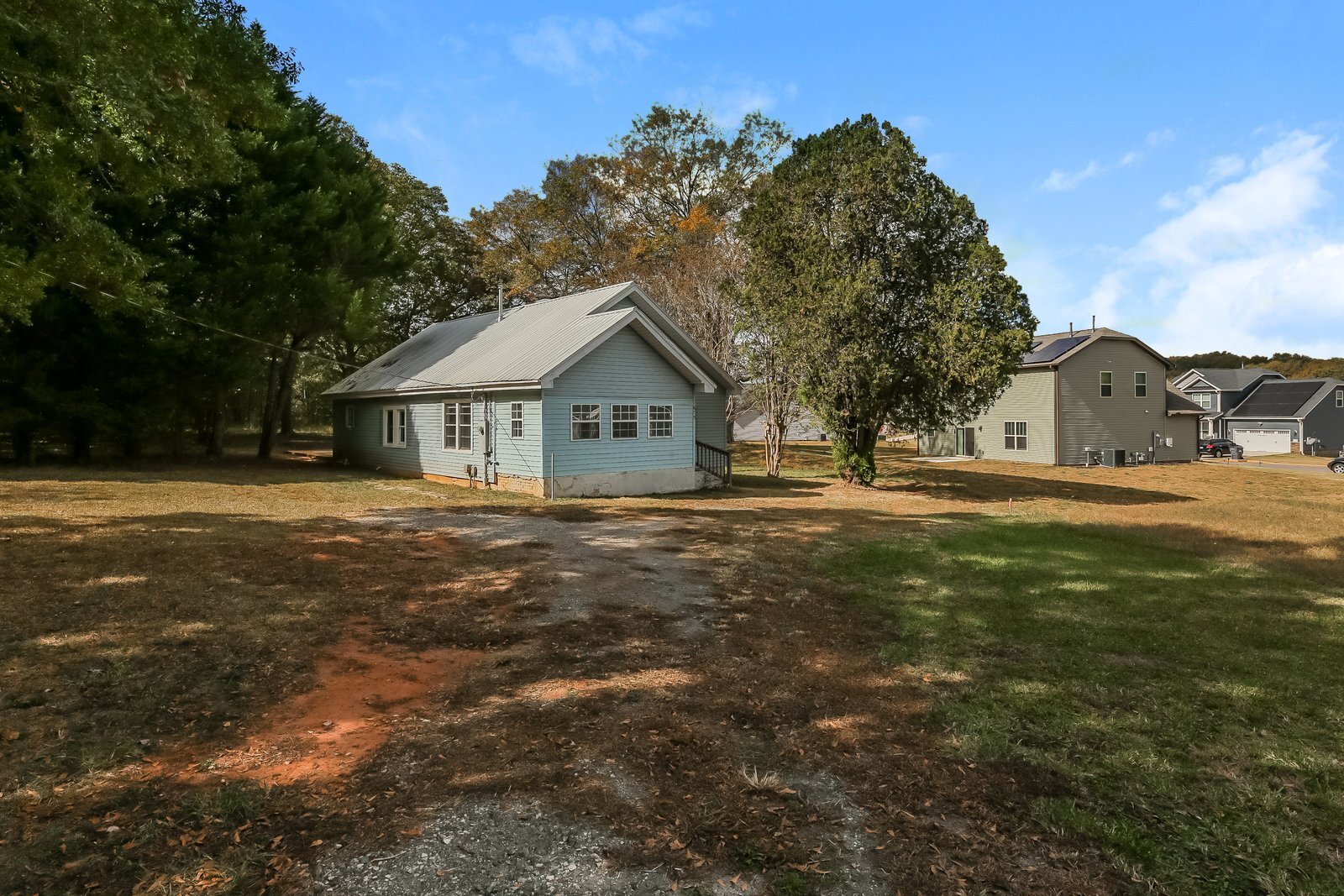 Building Photo - 675 Hammett Store Rd