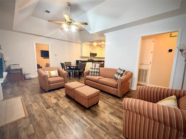 Building Photo - 8928 Asheville Dr