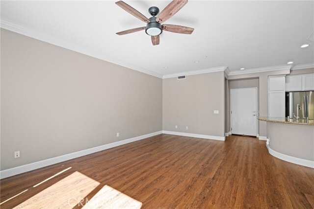 Building Photo - 12 Vinca Ct